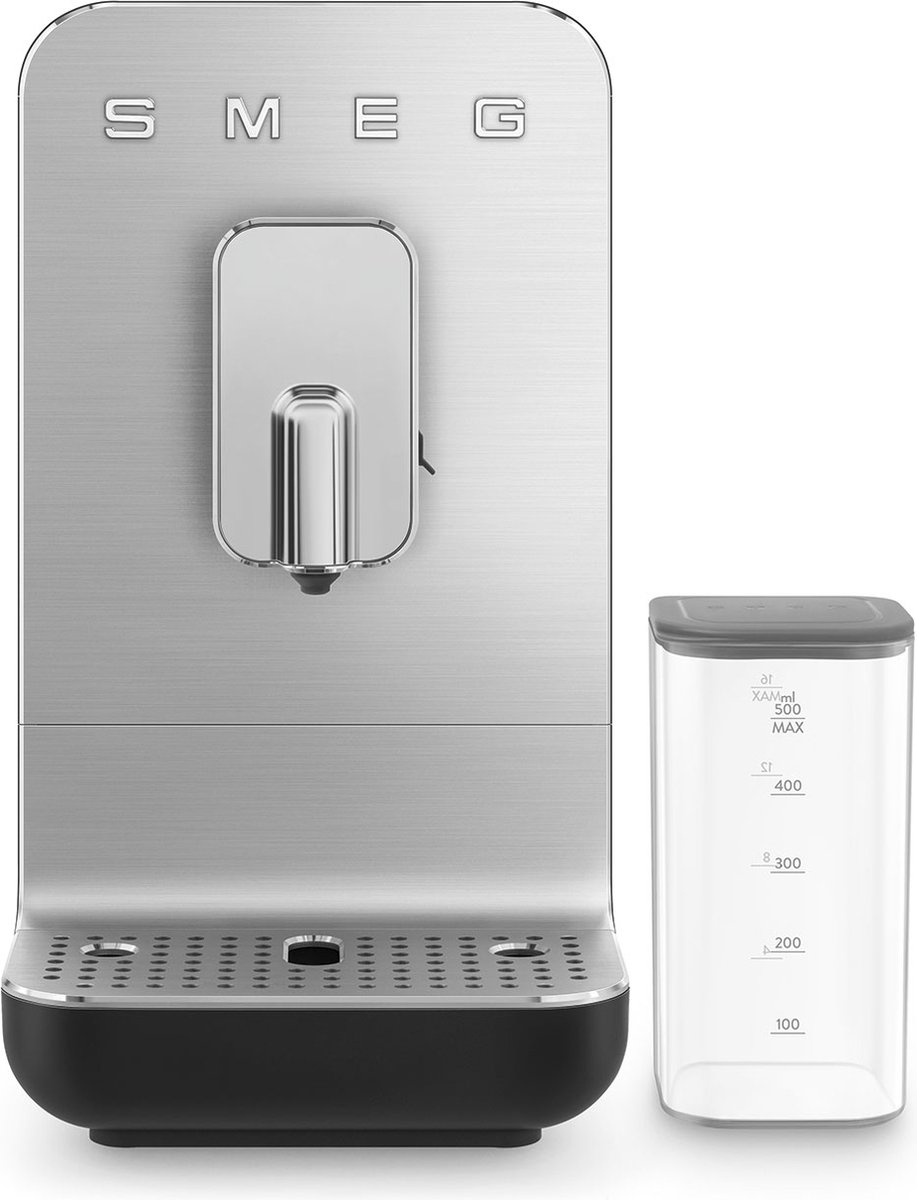 Smeg BCC13 Volautomatische Koffiemachine met Melkreservoir Mat Zwart